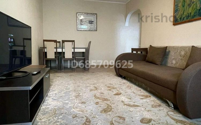 2-комнатная квартира, 45 м², 2/4 этаж посуточно, мкр Коктем-2 15 — Весновка Алматы - изображение 1
