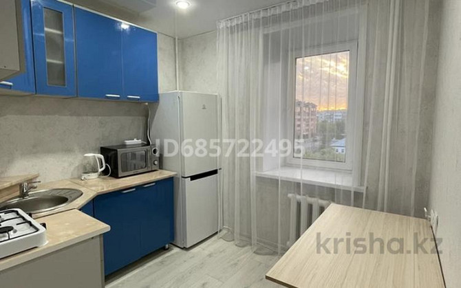 1-комнатная квартира, 35 м², 4/5 этаж посуточно, Ауэзова — Ак Желкен Щучинск - изображение 3