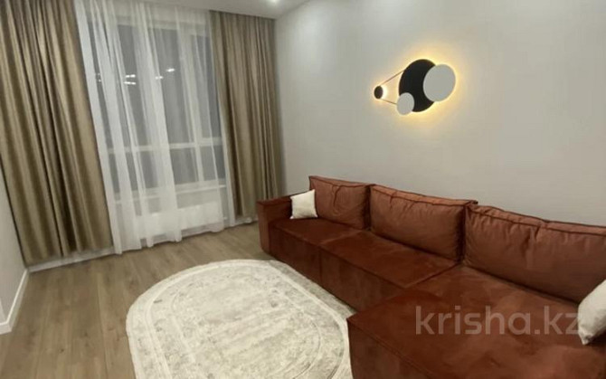 3-комнатная квартира, 85 м², 11/12 этаж посуточно, Санжар Асфандиярова 8 — Сыганак Астана - изображение 2
