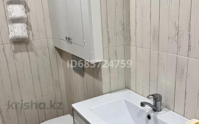 1-комнатная квартира, 40 м², 7/8 этаж посуточно, Сатыбалды Дауымова 69 Уральск - изображение 6