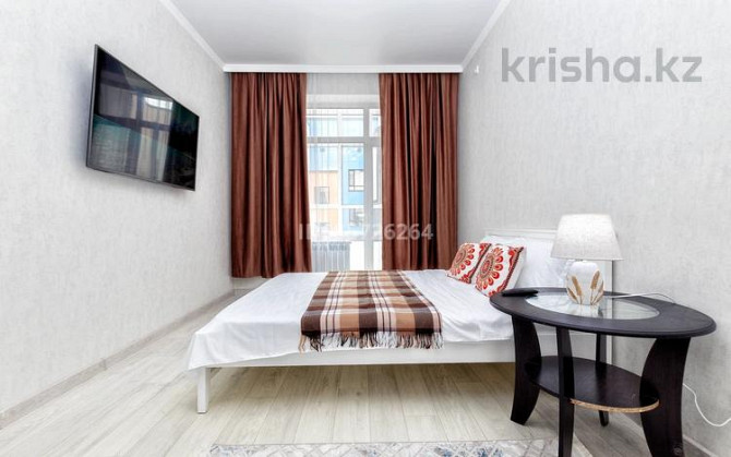 1-комнатная квартира, 48 м², 9/10 этаж посуточно, Туран 40/1 — Рядом с Ботаническим садом и Кардиохи Астана - изображение 1