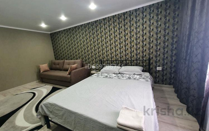 1-комнатная квартира, 33 м², 4/5 этаж посуточно, улица Едомского Щучинск - изображение 1