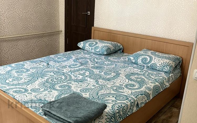 1-комнатная квартира, 35 м², 2/5 этаж посуточно, мкр Новый Город, Лободы 48 — Гоголя Ерубаева Караганда - изображение 4
