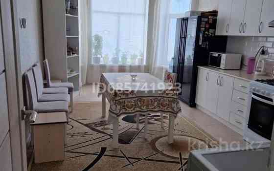 2-комнатная квартира, 75 м², 2/4 этаж посуточно, Жемчужина 1/1 Актау