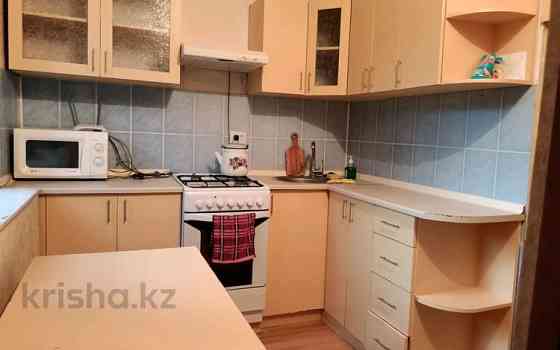 1-комнатная квартира, 35 м², 2/4 этаж посуточно, мкр №8 2 — Абая угл Алтынсарина. Алматы
