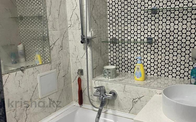 1-комнатная квартира, 28 м², 4/5 этаж посуточно, Мынбаева 68 — Гагарина Алматы - изображение 6