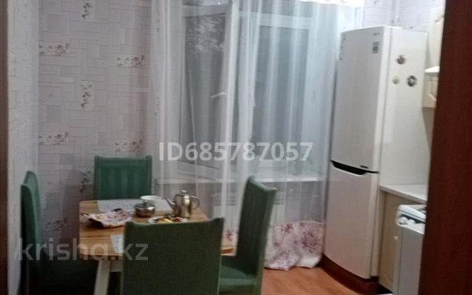 2-комнатная квартира, 55 м², 3/3 этаж посуточно, Жибек жолы 151 — Жибек жолы/Досмухамедова Алматы - изображение 7