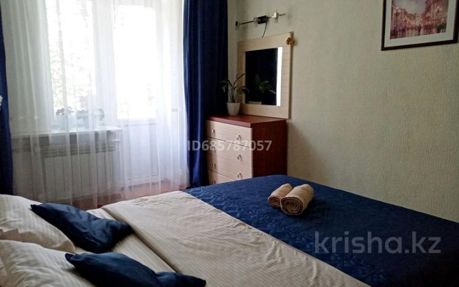 2-комнатная квартира, 55 м², 3/3 этаж посуточно, Жибек жолы 151 — Жибек жолы/Досмухамедова Алматы - изображение 2