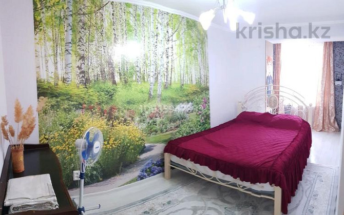 3-комнатная квартира, 70 м², 2/4 этаж посуточно, 1-й мкр 28 Aqtau - photo 1