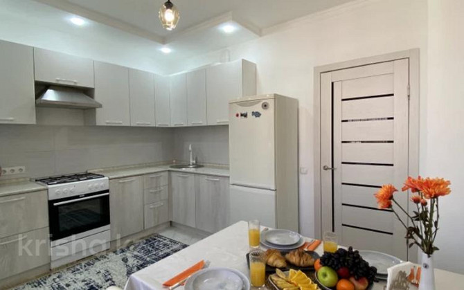 1-комнатная квартира, 43 м², 5/5 этаж посуточно, мкр Думан-2 Алматы - изображение 1