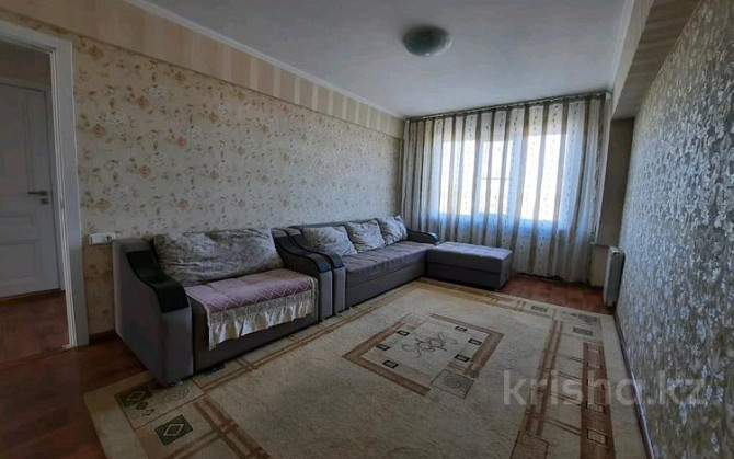3-комнатная квартира, 80 м², 6/6 этаж посуточно, Утепова 22 — ЦМИР Усть-Каменогорск - изображение 1