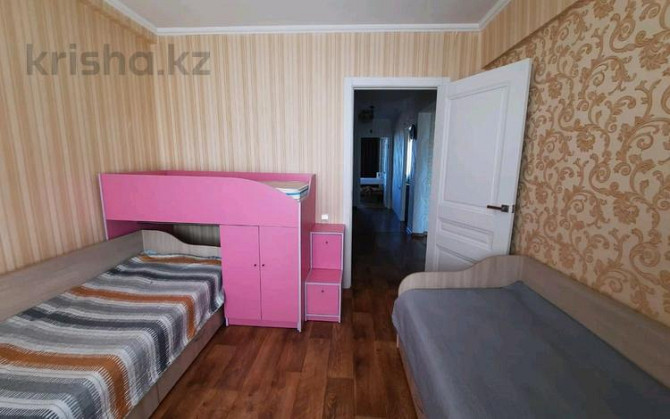 3-комнатная квартира, 80 м², 6/6 этаж посуточно, Утепова 22 — ЦМИР Усть-Каменогорск - изображение 6