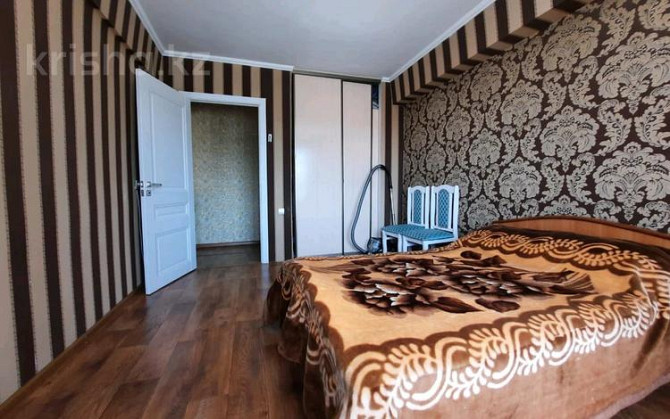 3-комнатная квартира, 80 м², 6/6 этаж посуточно, Утепова 22 — ЦМИР Усть-Каменогорск - изображение 4