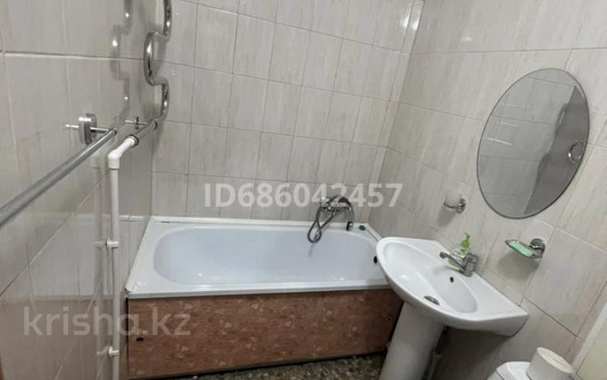 3-комнатная квартира, 53 м², 2/5 этаж посуточно, Бурова 25 — Кабанбай батыра Усть-Каменогорск - изображение 2