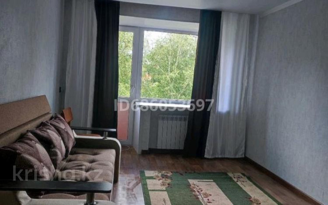 1-комнатная квартира, 30 м², 4/5 этаж посуточно, 3 микр Риддер - изображение 1