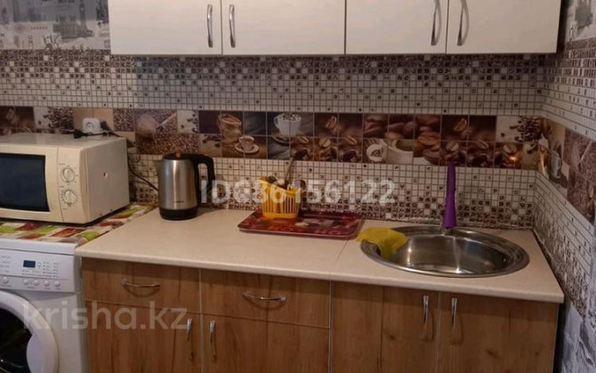 1-комнатная квартира, 23 м², 2/5 этаж посуточно, Мира — Магазин первак Жезказган - изображение 4