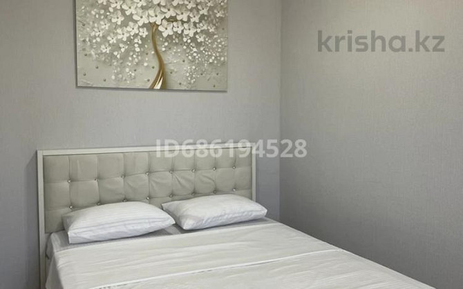 1-комнатная квартира, 46 м², 5/7 этаж посуточно, 11 18/2 — Возле акимата области, конгресс холла и к Туркестан - изображение 1