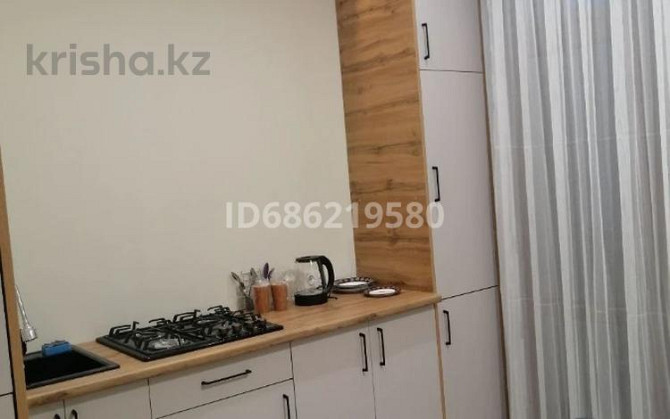 1-комнатная квартира, 38 м², 2/3 этаж посуточно, Батырбекова 20 Туркестан - изображение 7