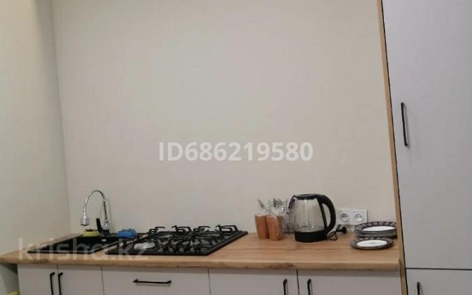 1-комнатная квартира, 38 м², 2/3 этаж посуточно, Батырбекова 20 Туркестан - изображение 3