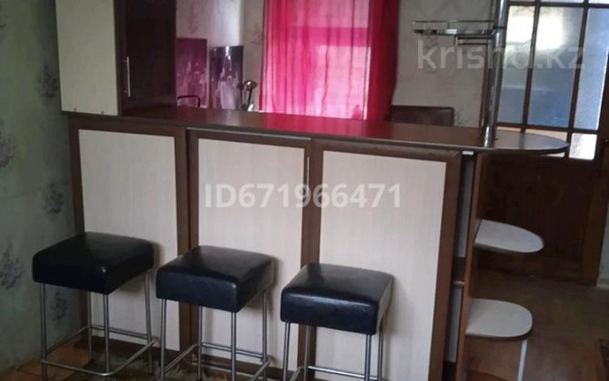 3-комнатная квартира, 48 м², 1/1 этаж посуточно, Интернациональная 32 — Кунаева Щучинск - изображение 7