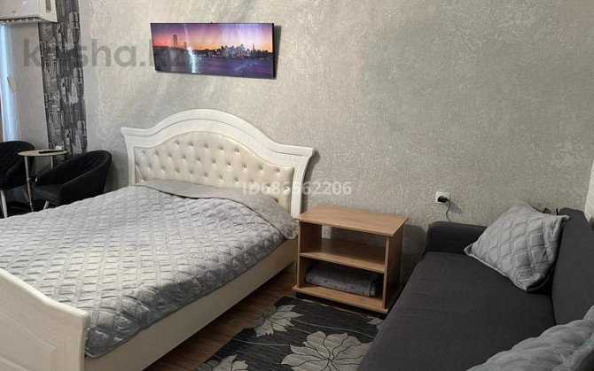1-комнатная квартира, 30 м², 3/5 этаж посуточно, Аманжолова 2 Жезказган - изображение 2