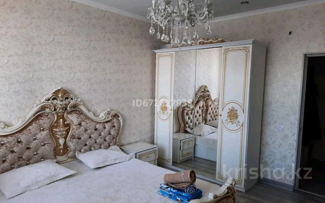 3-комнатная квартира, 110 м², 3/5 этаж посуточно, мкр Юго-Восток, Муканова 49/10 — Муканова Караганда - изображение 1