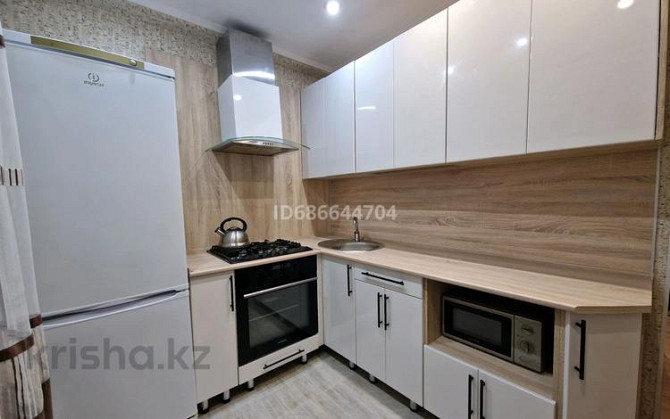 2-комнатная квартира, 49 м², 2/5 этаж посуточно, Гоголя 44 — Т.р.ц Цум, Март! пересечение ул.Гоголя  Костанай - изображение 1