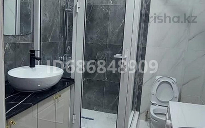 2-комнатная квартира, 60 м², 3/3 этаж посуточно, Батырбекова 12 Туркестан - изображение 7