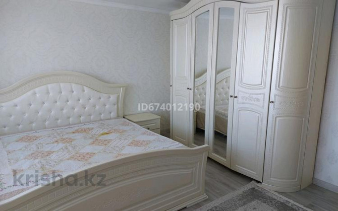 3-комнатная квартира, 80 м², 3/3 этаж посуточно, Мира 42  - изображение 7