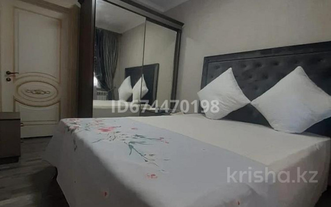 1-комнатная квартира, 58 м², 2/5 этаж посуточно, Г.Туркестан 45 — Измайлова Туркестан - изображение 1