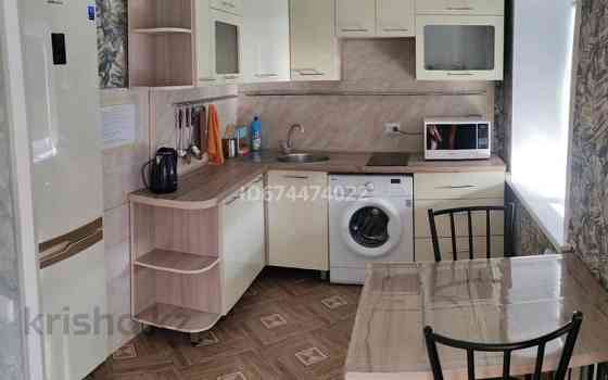 2-комнатная квартира, 53 м², 3/4 этаж посуточно, Уранхаева 59 — Валиханова Семей