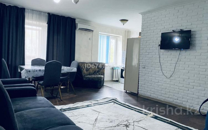 2-комнатная квартира, 50 м², 3/5 этаж посуточно, Казбек би 120 Тараз - изображение 2