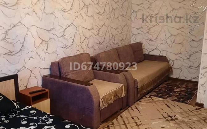 1-комнатная квартира, 40 м², 2/5 этаж посуточно, Сейфуллина 39 — Гагарина Жезказган - изображение 3
