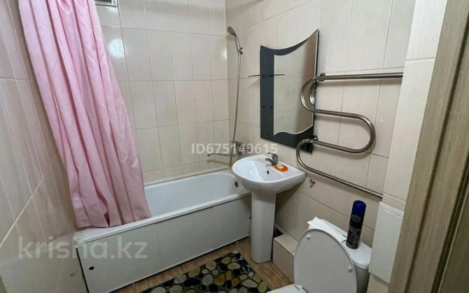 2-комнатная квартира, 33 м², 3/5 этаж посуточно, Казахстанская 133/141 — Толебаева Талдыкорган - изображение 5