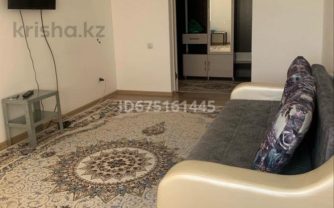 2-комнатная квартира, 58 м², 2/5 этаж посуточно, Г.Туркестан 45 Туркестан - изображение 2