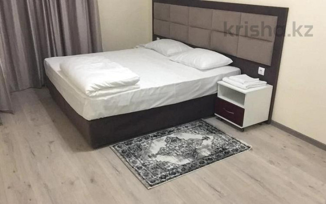 3-комнатная квартира, 80 м², 12/19 этаж посуточно, Микрорайон 7 а 20 Актау - изображение 1
