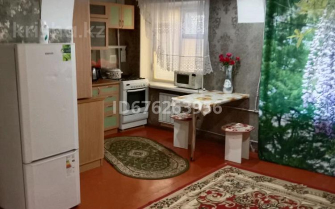 2-комнатная квартира, 50 м², 1/4 этаж посуточно, Клинка 23 — Гагарина Ridder - photo 1