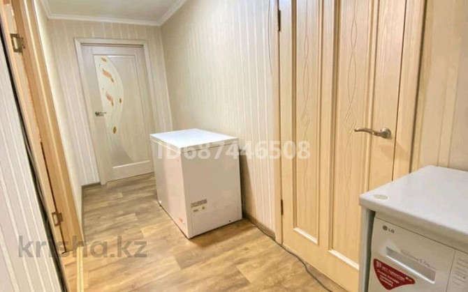 2-комнатная квартира, 49 м², 3/9 этаж посуточно, Шугаева Семей - изображение 4