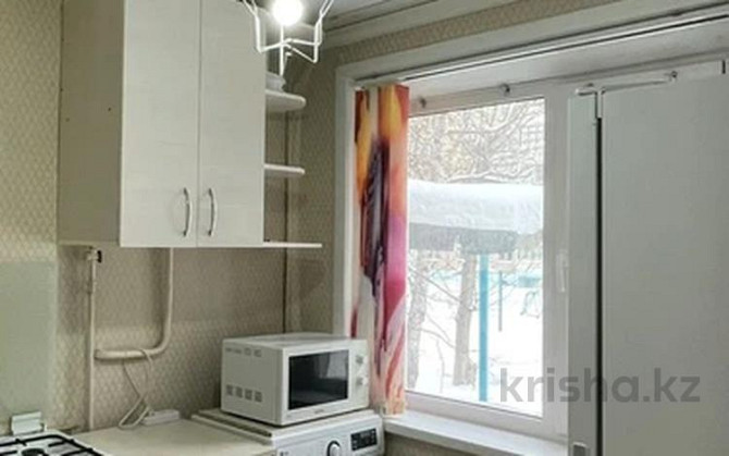 2-комнатная квартира, 50 м², 1/5 этаж посуточно, Маяковского 108 — Чкалова Костанай - изображение 7