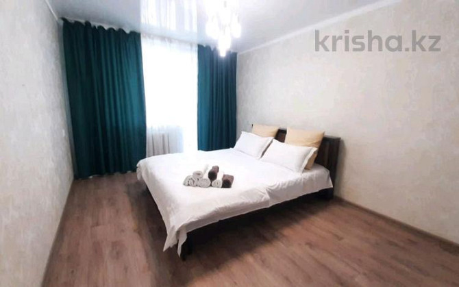 2-комнатная квартира, 50 м², 1/5 этаж посуточно, Маяковского 108 — Чкалова Костанай - изображение 1