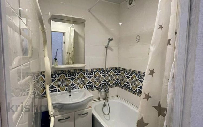 2-комнатная квартира, 50 м², 1/5 этаж посуточно, Маяковского 108 — Чкалова Костанай - изображение 8