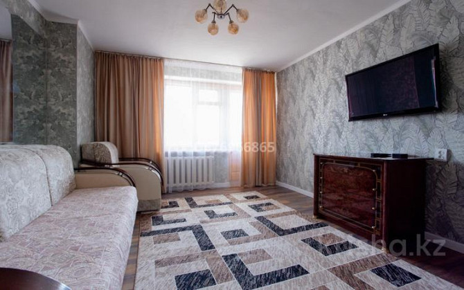 2-комнатная квартира, 48 м², 8/10 этаж посуточно, Козыбаева 107 — Тауелсиздик Kostanay - photo 1