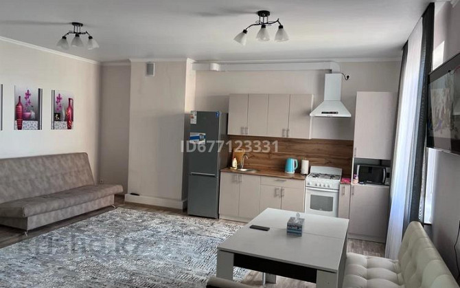2-комнатная квартира, 75 м², 9/9 этаж посуточно, Толстого 25 — Каирбекова Костанай - изображение 3