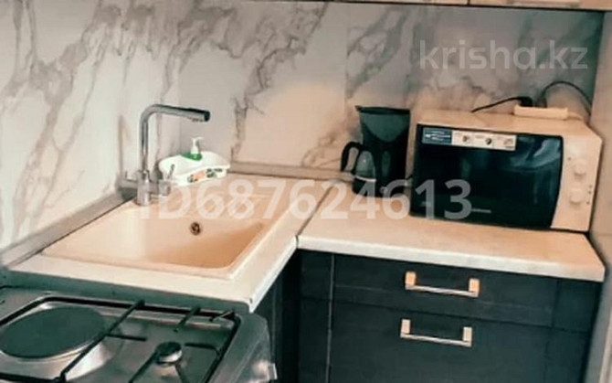 2-комнатная квартира, 50 м², 1/5 этаж посуточно, Тулебаева 39 — проспект Жибек Жолы Алматы - изображение 7