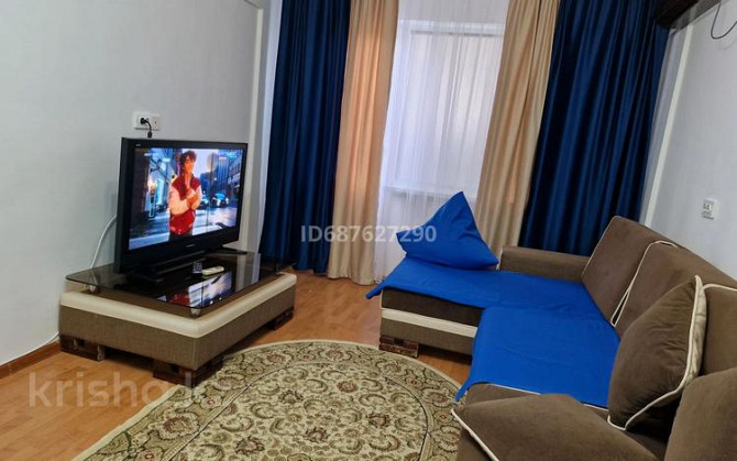 2-комнатная квартира, 45 м², 3/5 этаж посуточно, мкр Центральный, ул Махамбета Атырау - изображение 1