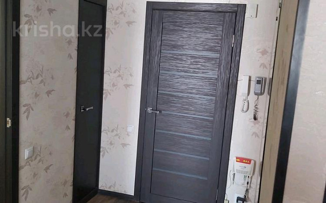 1-комнатная квартира, 35 м², 6/9 этаж посуточно, Баймагамбетова 162/2 Костанай - изображение 3
