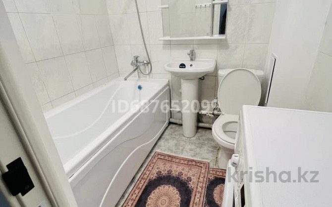 1-комнатная квартира, 35 м², 2/5 этаж посуточно, пгт Балыкши 21 — Возле ресторана Айсберг Атырау - изображение 7