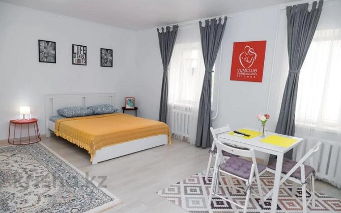 1-комнатная квартира, 30 м², 1/2 этаж посуточно, Авангард 23 Атырау - изображение 1