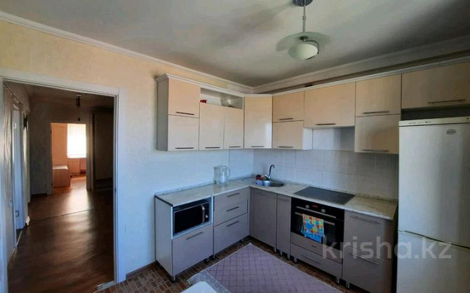 2-комнатная квартира, 60 м², 6/9 этаж посуточно, Утепова 20 — ЦМИР Усть-Каменогорск - изображение 5