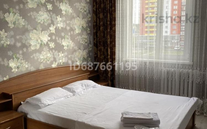 2-комнатная квартира, 60 м², 4/9 этаж посуточно, Сатпаева 2 — 888 Усть-Каменогорск - изображение 1